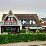 Haus-ilse-marie-wohnung-steuerbord בוסום